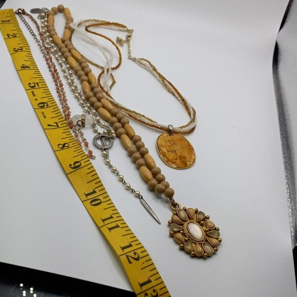 Lot of Earth Tones Boho Necklaces Beaded Pendants Crystal Wood Julio Unmarked - Picture 11 of 11